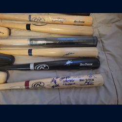 Baseball Memorabilia Collection Signed Bats Balls Game Used 