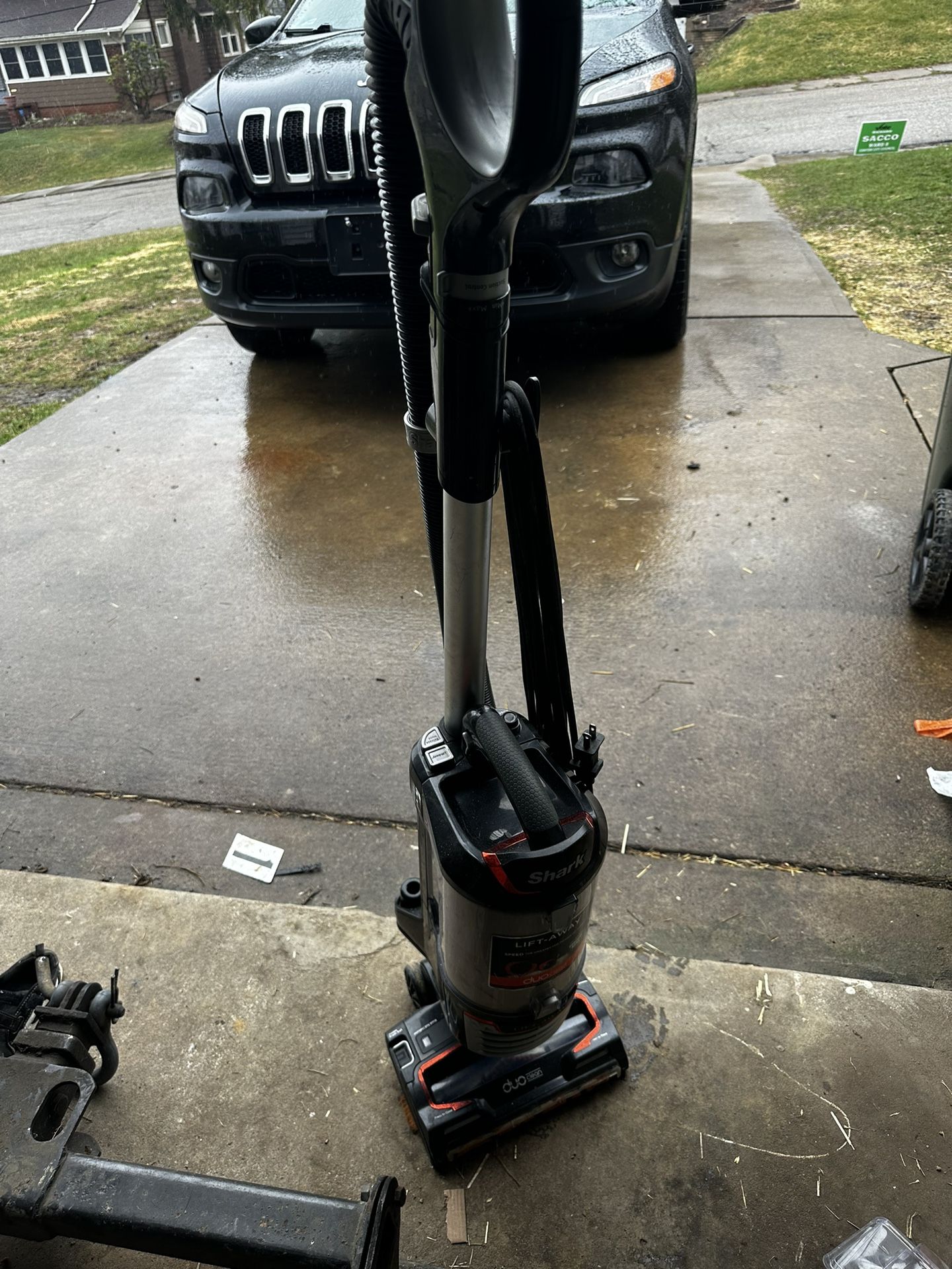 Shark Duo Clean Lift Away Speed Vacuum
