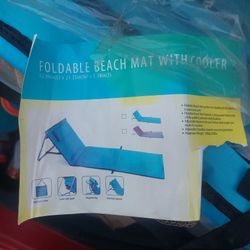 Blue Foldable Beach Mat With Cooler Pocket