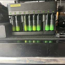 Li-ion Battery Charger + Batteries 