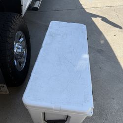 Yeti Cooler 250