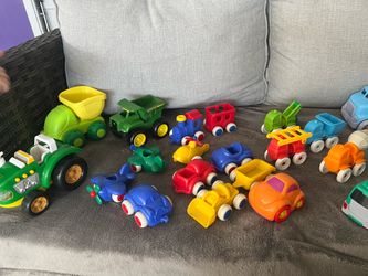 Trucks & Cars batteries included take all