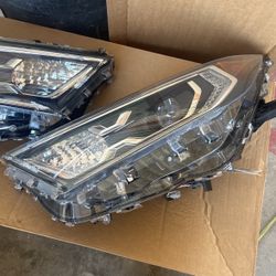2019-2021 Toyota RAV4 Headlights 