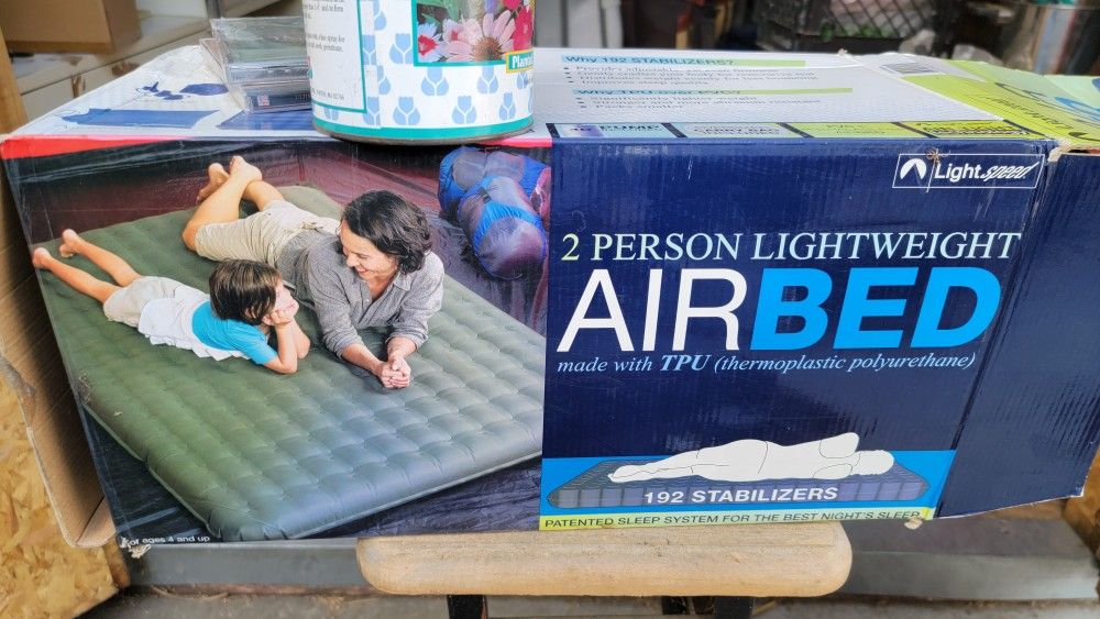 Like new air bed - 2-person - camping airbed with pump and carry bag 

