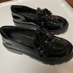 Girl’s Dress Shoes - Size 3