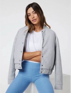 Vuori Soho Melton Jacket Womens Medium Light Heather Grey Bomber Snap Front like new