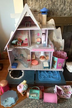 LOL Dollhouse