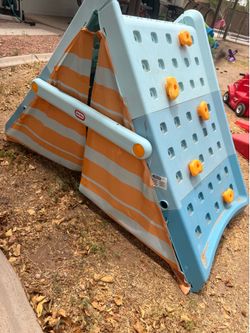 Little Tikes 2 in 1 Climbing Wall and Tent