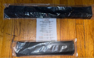 Maxzina Door Sill Protector Compatible with 2021-2025 2026 Ford Bronco Door Step Protector Side Edge Step Guard Car Dust Shield Cover for 2024 Bronco 