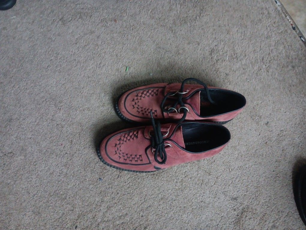 Creepers Underground Brand purple suade size nine