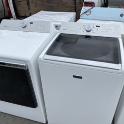 Maytag Set Washer And Dryer Top Loads “white” 
