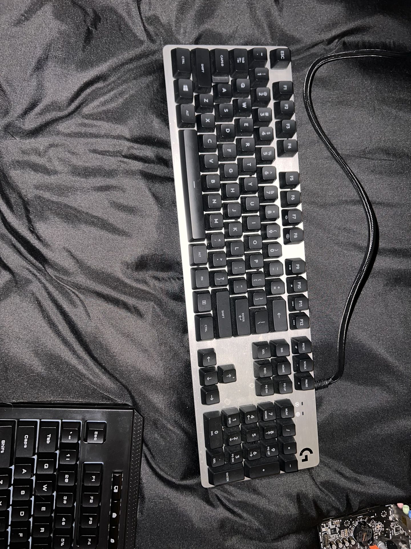 Keyboards Keyboards & Mice