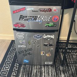 Mini Fridge 