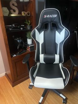 S Racer gaming chair
