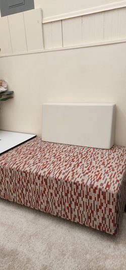 Premium Teknion DNA Modular Lounge Chair + Integrated Power Side Table (Excellent Condition)