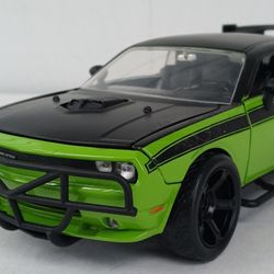Die Cast Metal - Fast & Furious - Dodge Challenger SRT -new Condition -