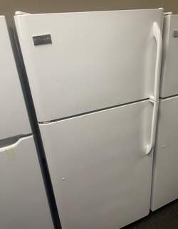 Frigidaire Top Freezer Fridge – White, Ice Maker, Clean