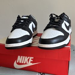 Nike dunks pandas