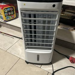 Portable evaporator cooler