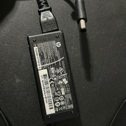 HP laptop charger (round barrel tip)