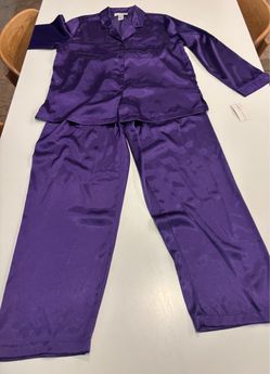 Morgan Taylor Women’s Purple Satin Pajama Set – Size Medium – NEW