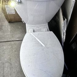 Toilet for sale 