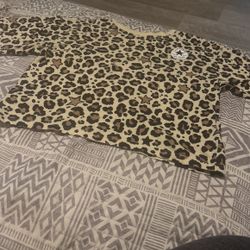 Converse  Size L Shirt / Levi’s Strauss&Co  Size 29 