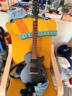 Epiphone Les Paul Special  - local pickup only