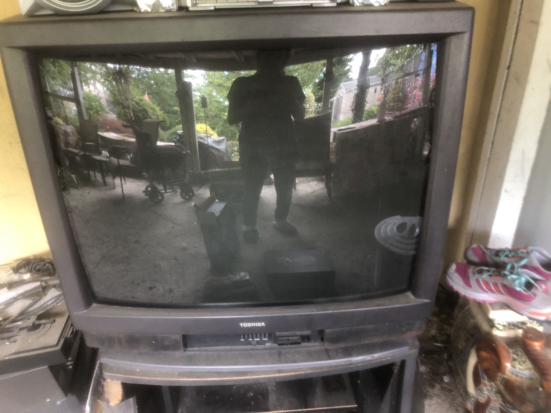 Free box old Tv