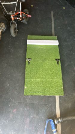 Portable pitching mound
