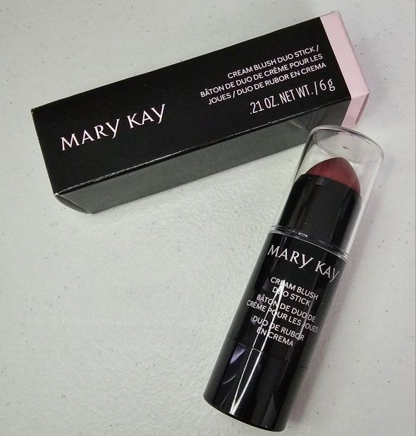 Mary kay
Cream blush duo stick.
Tone: mauve & shimmer.
.21 OZ. NET WT./ 6g.