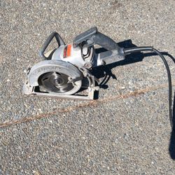 SKIL Circular Saw