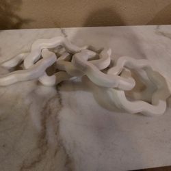Wooden Decorative Chain Sculpture | Modern Home Décor