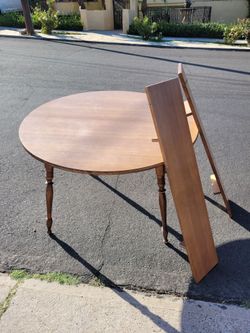 Solid Wood Round Dining Table Expandable 2 Leaves