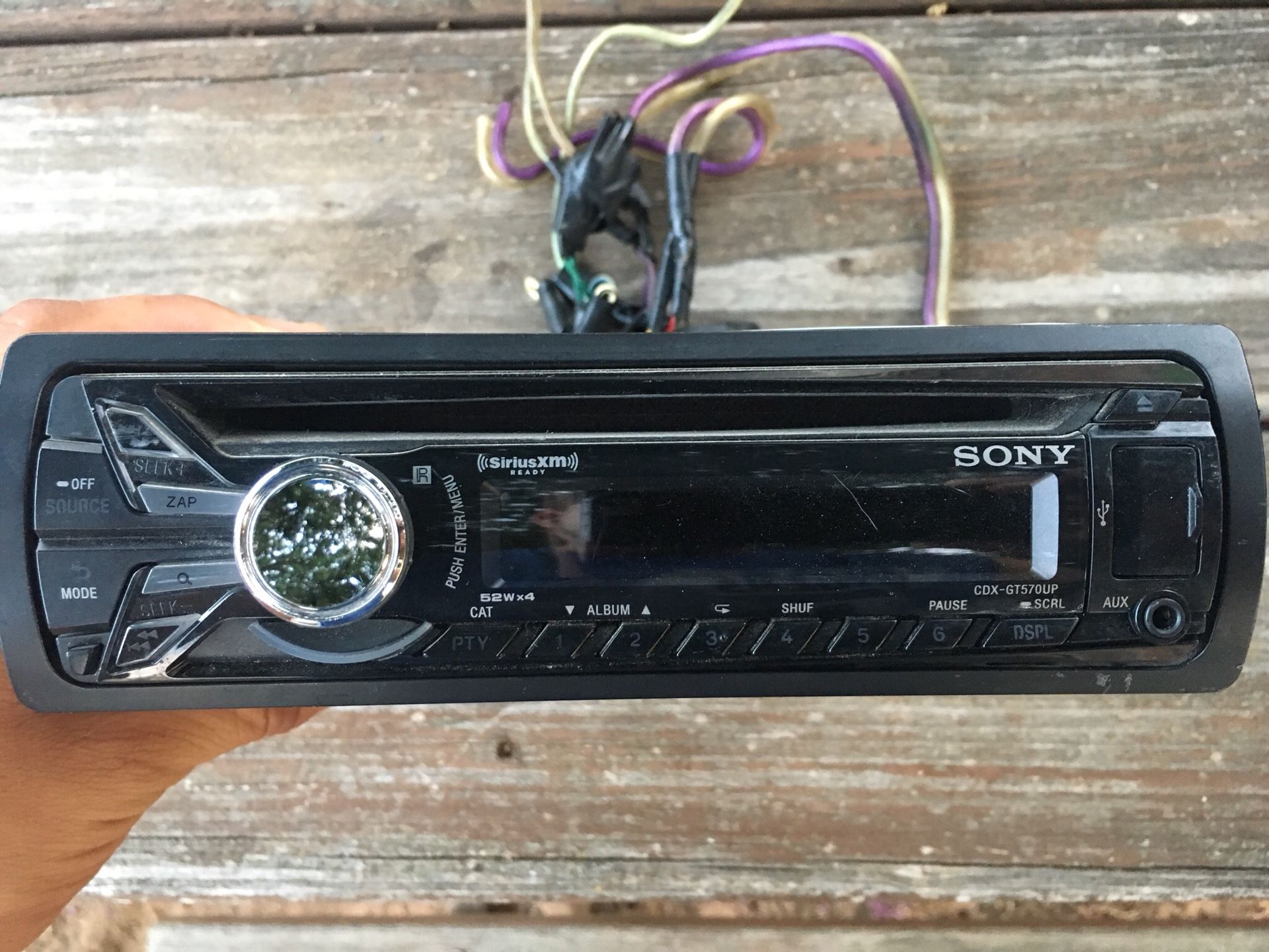 Sony CDX-GT570UP