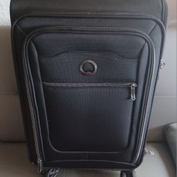 DELSEY PARIS soft Sided Carry On Luggage