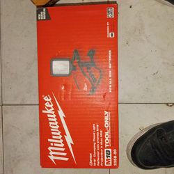 M18 clamping flood light