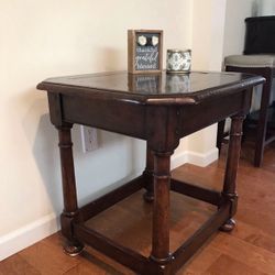 End Table / Night Stand