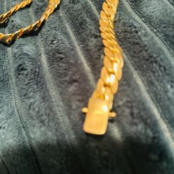 14 K Gold Necklace 30 Inch
