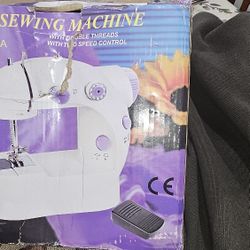 Mini Sewing Machine