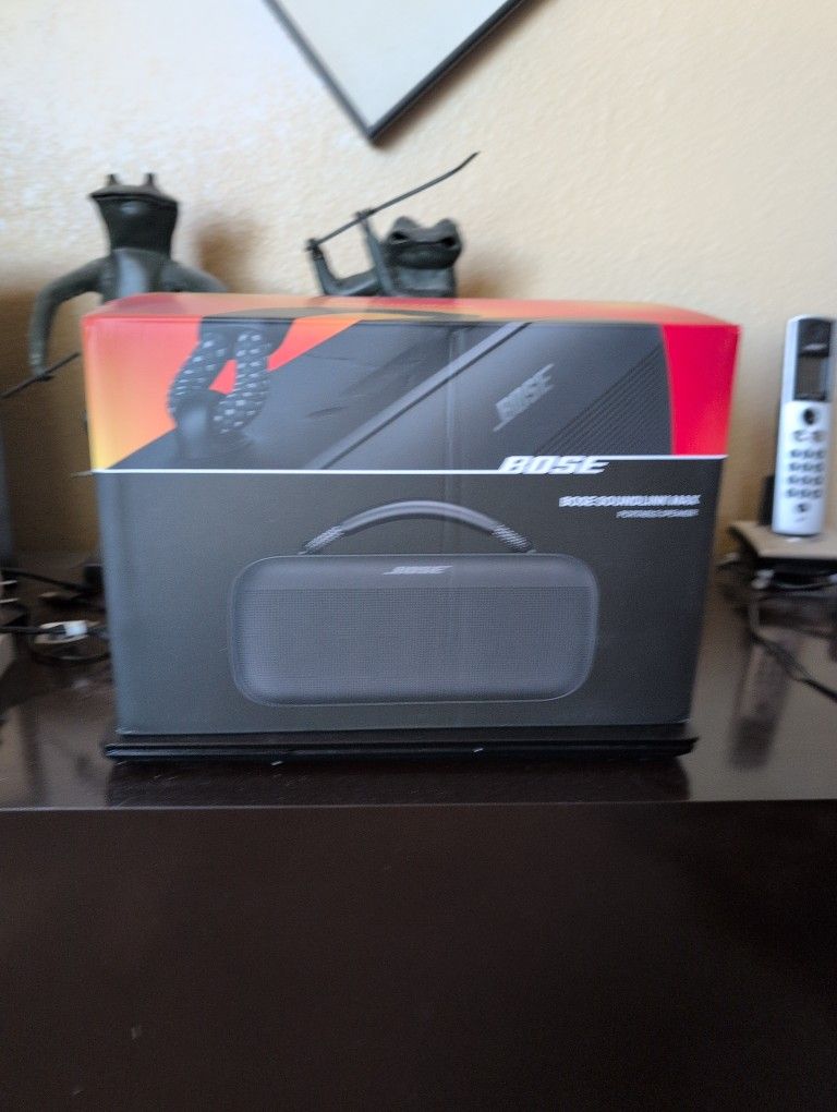 Soundlink MAX (NIB)