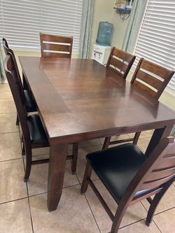 Comedor de 6 sillas