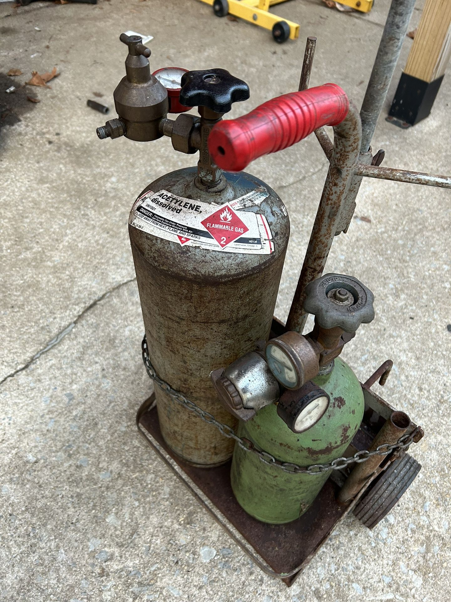 Torch tanks and cart