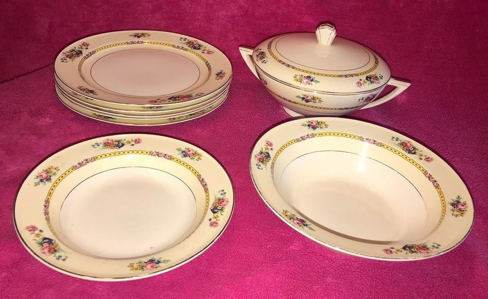Vintage Edwin M. Knowles China 5 Dinner Plates Soup Salad Bowl Vegetable Bowl Serving Bowl with Lid RARE!