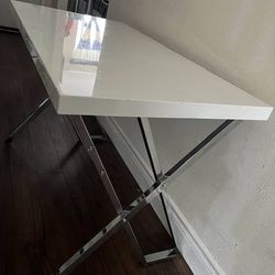 High End White Modern Lacquered Contemporary Desk  