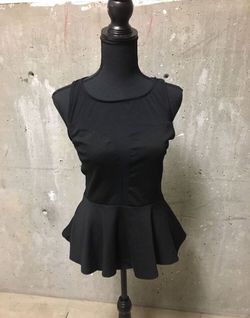 Black short sleeve top