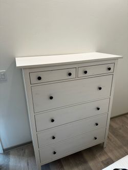 HEMNES 6-Drawer Dresser
