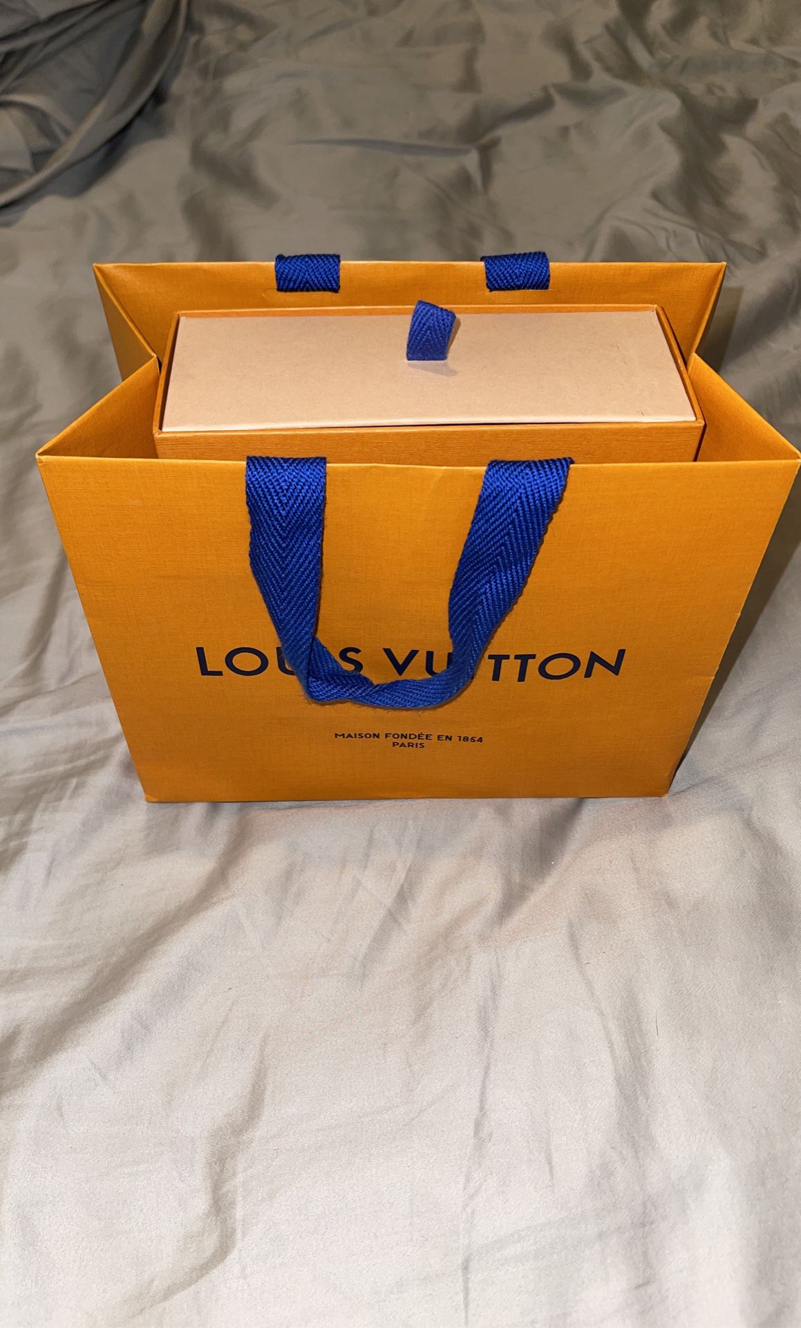 Louis Vuitton Reversible Men's Belt 85/34 for Sale in Diamond Bar