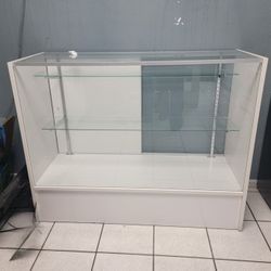 Glass Display 