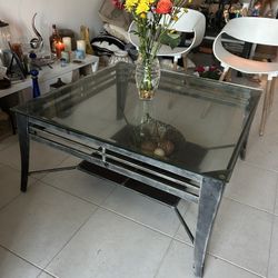 1 Coffee Table